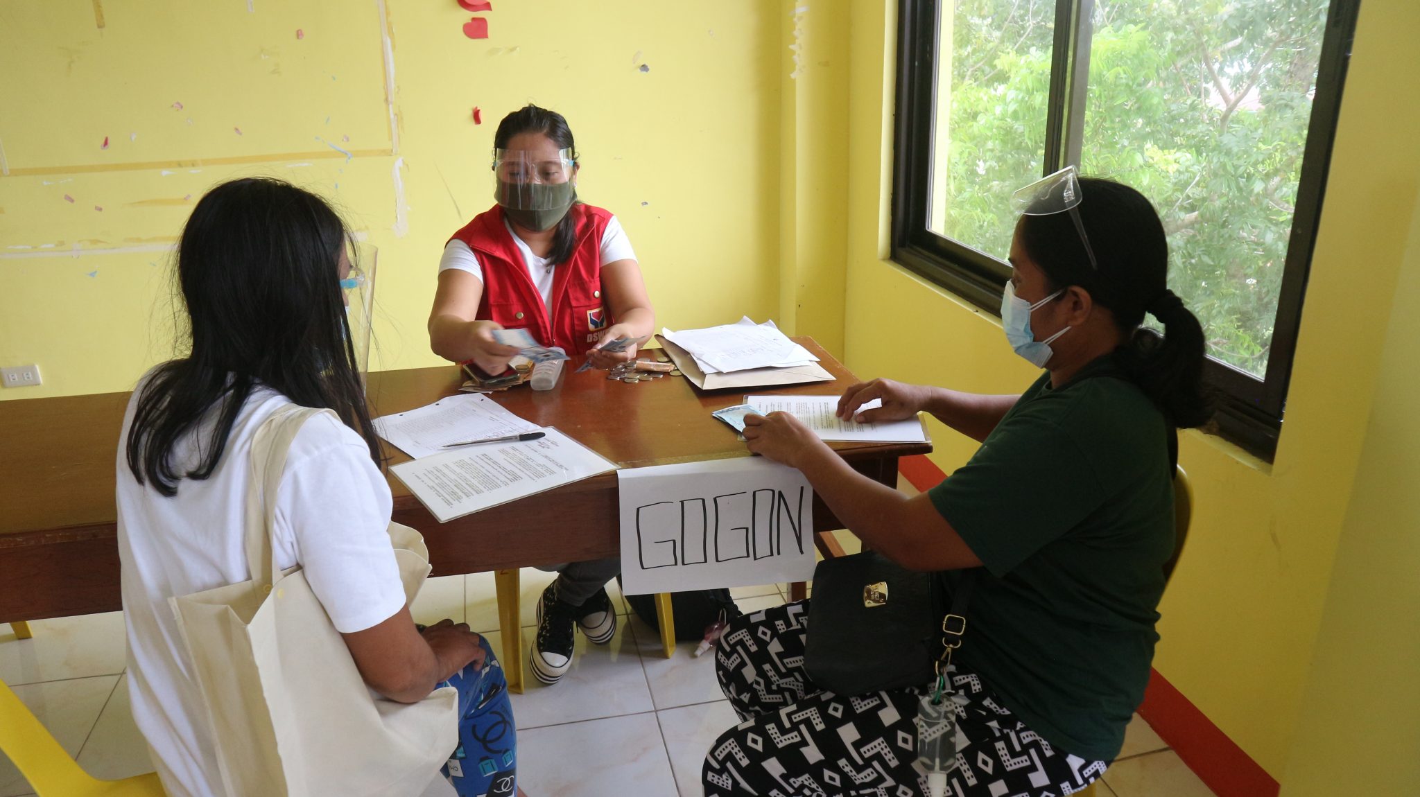 DSWD Pantawid Bicol Continues to Conduct Face-to-Face MCCT-IP Payout ...