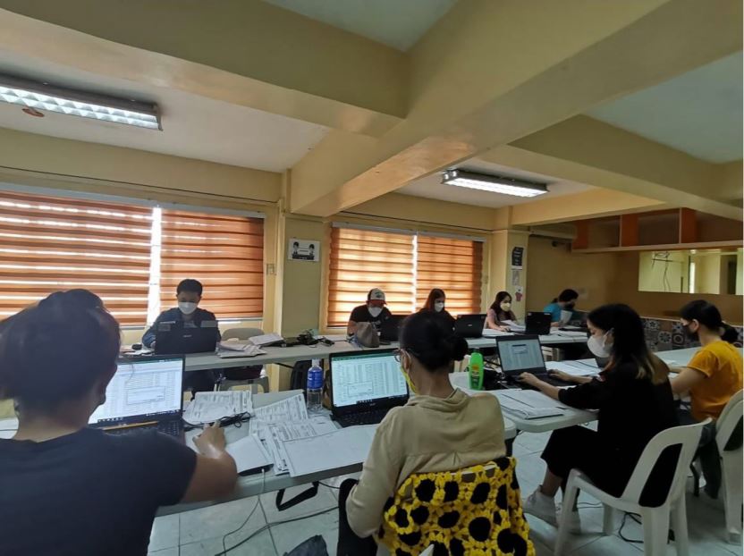 Encoders under the Listahanan or National Household Targeting System for Poverty Reduction (NHTS-PR) diligently check and verify all the information found in the Household Assessment Forms (HAFs) in Legazpi City, Albay.